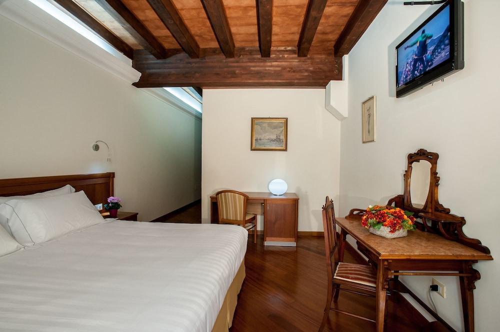 Flora 4* Cagliari